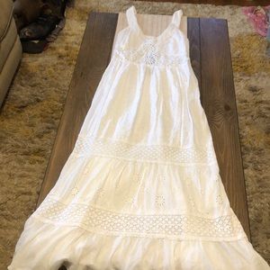 White lace dress